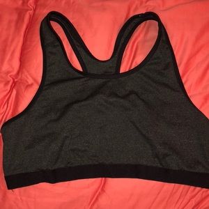 Women’s sports bra